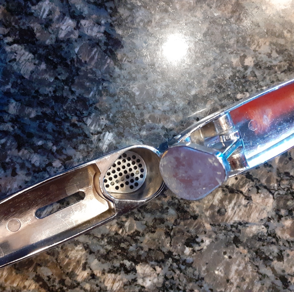 Farberware steel garlic press